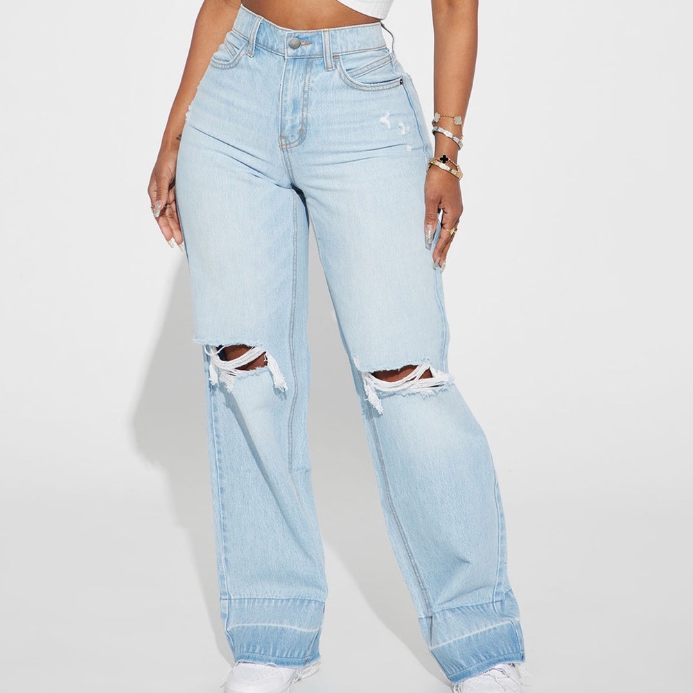 Ripped jeans 👖